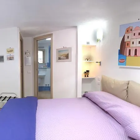 Alojamento de Acomodação e Pequeno-almoço Celestina Ischia