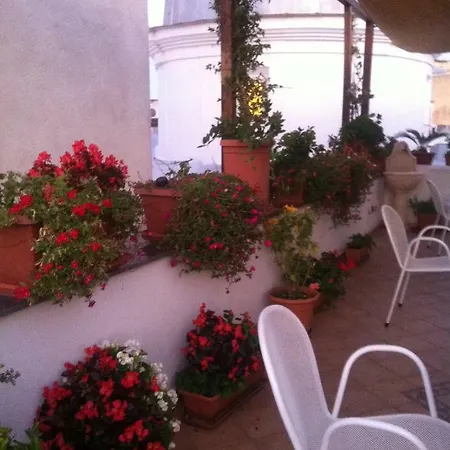 Celestina Ischia B&B 라코아메노