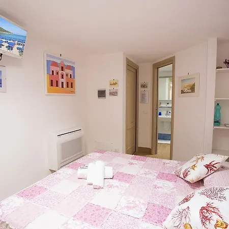 Celestina Ischia Bed & Breakfast 4*