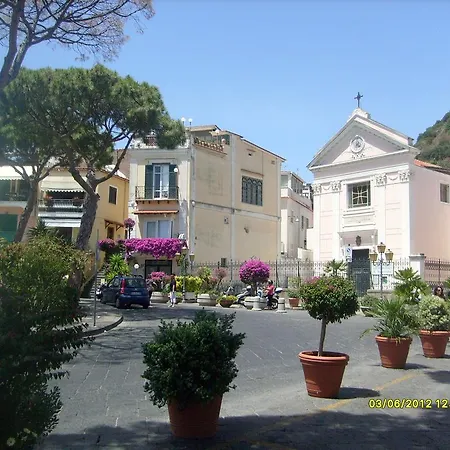 住宿加早餐酒店 Celestina Ischia